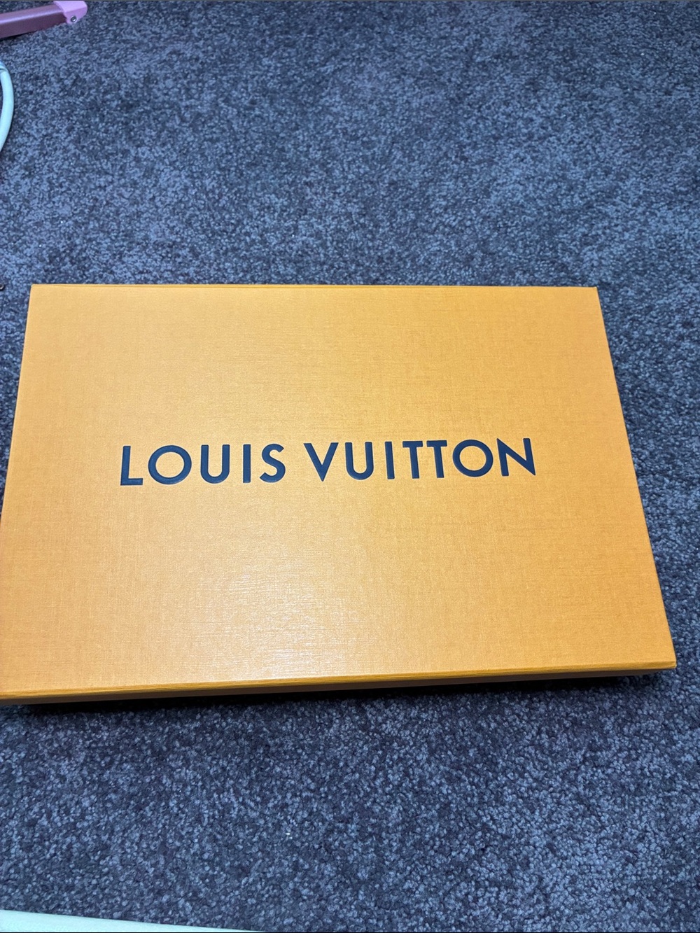 Vintage Louis Vuitton Cream Leather Wallet with Gold Tone Corners & Red Trim - Picture 10 of 11